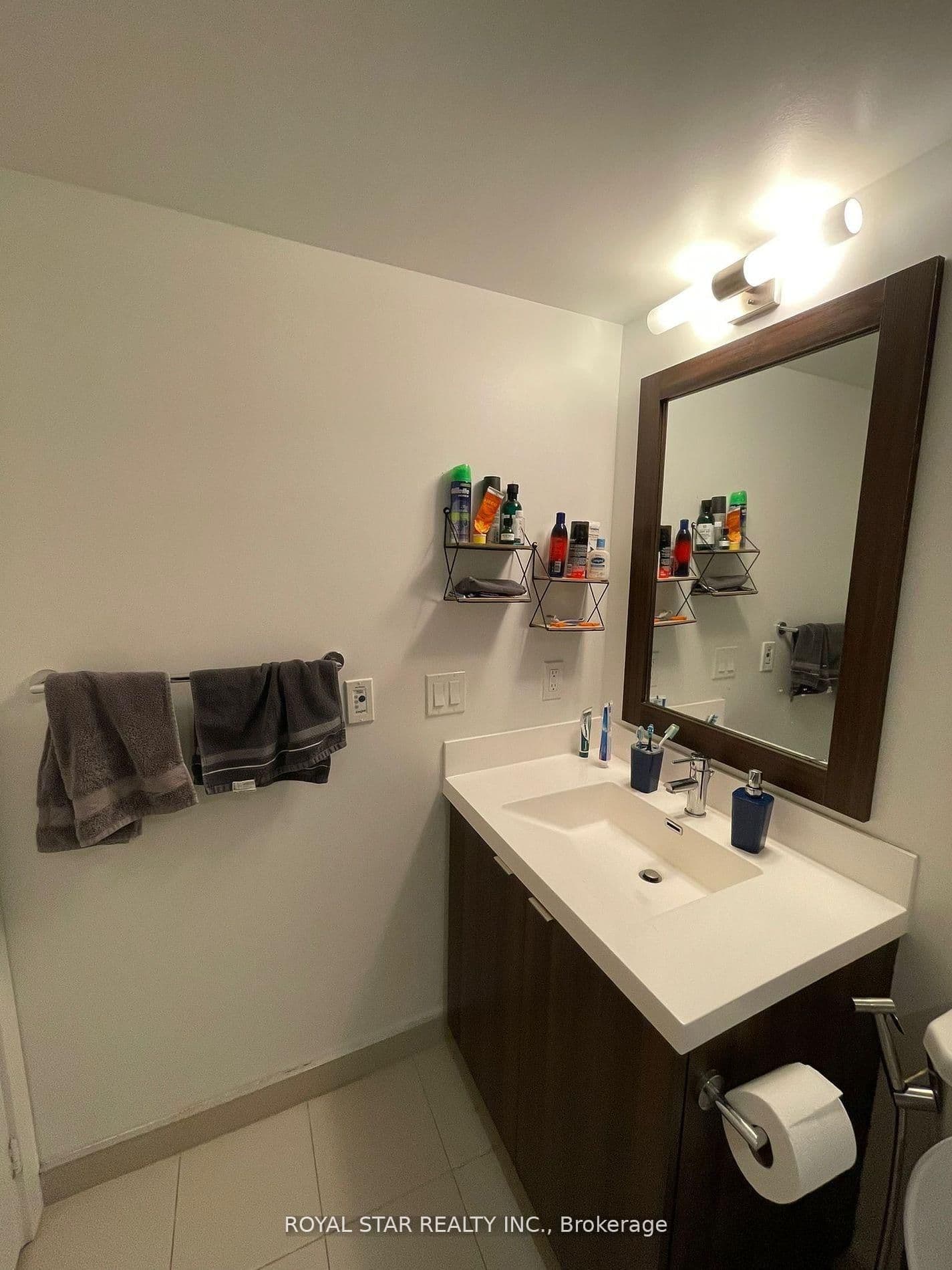 7 Mabelle Avenue, Unit 2010 thumbnail 19