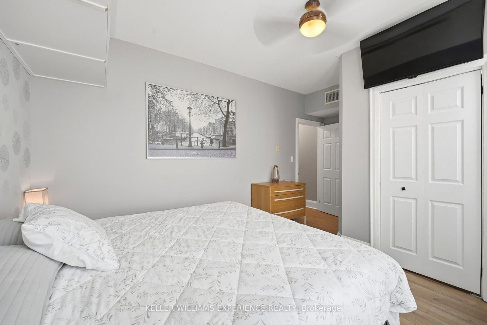 2464 Weston Road, Unit 903 thumbnail 20