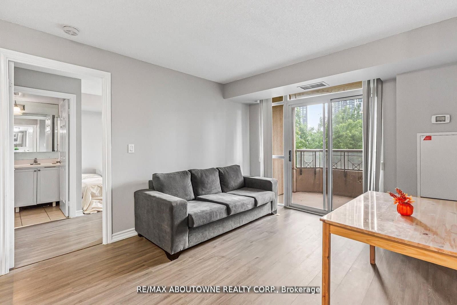 310 Burnhamthorpe Road W, Unit 401 thumbnail 12