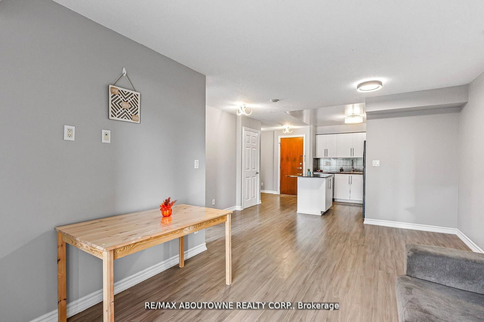 310 Burnhamthorpe Road W, Unit 401 thumbnail 13