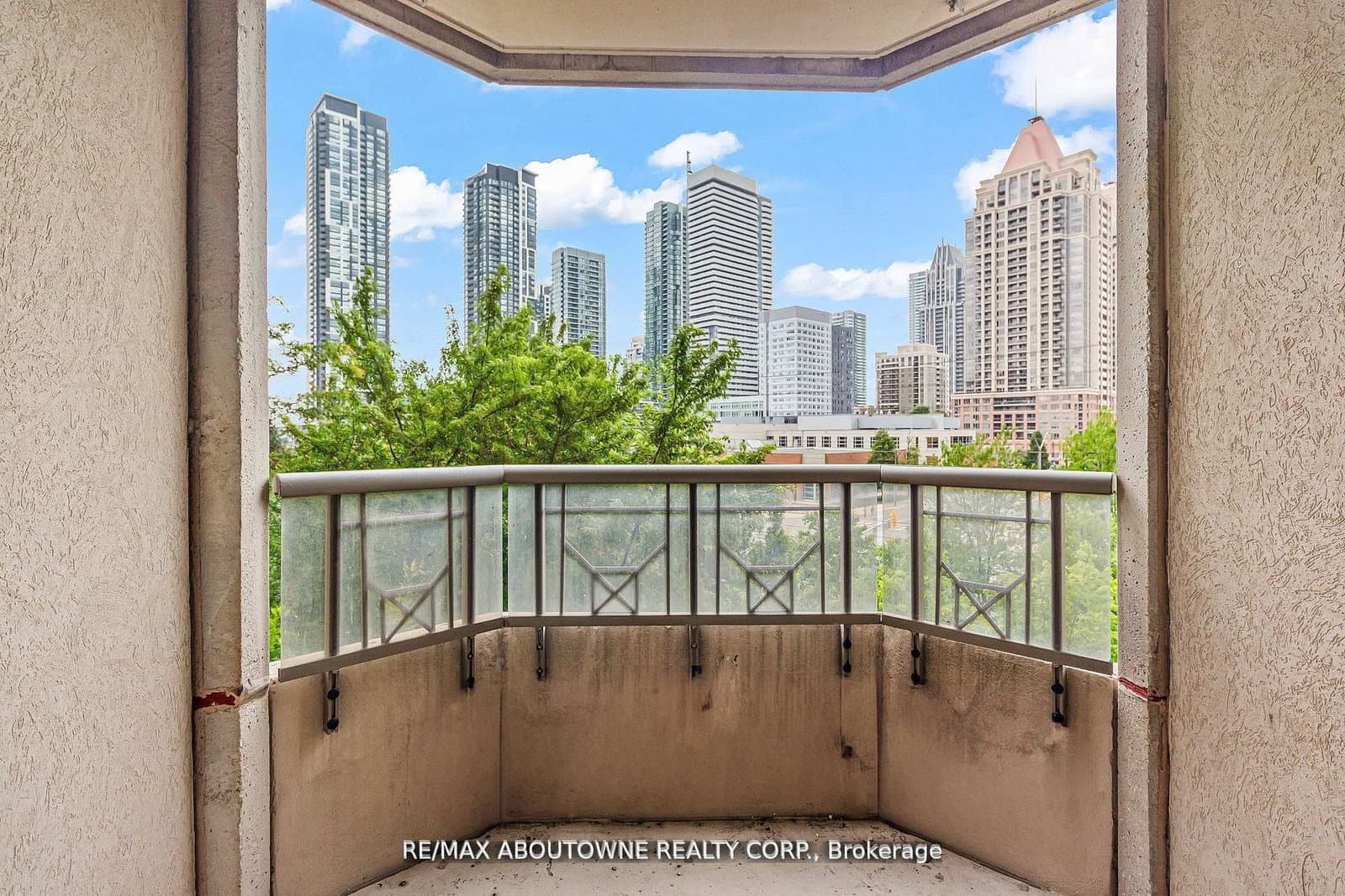 310 Burnhamthorpe Road W, Unit 401 thumbnail 14