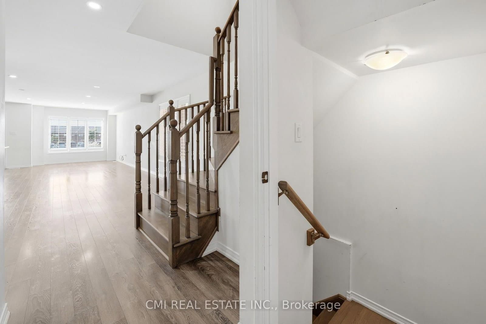 162 Golden Springs Drive thumbnail 14