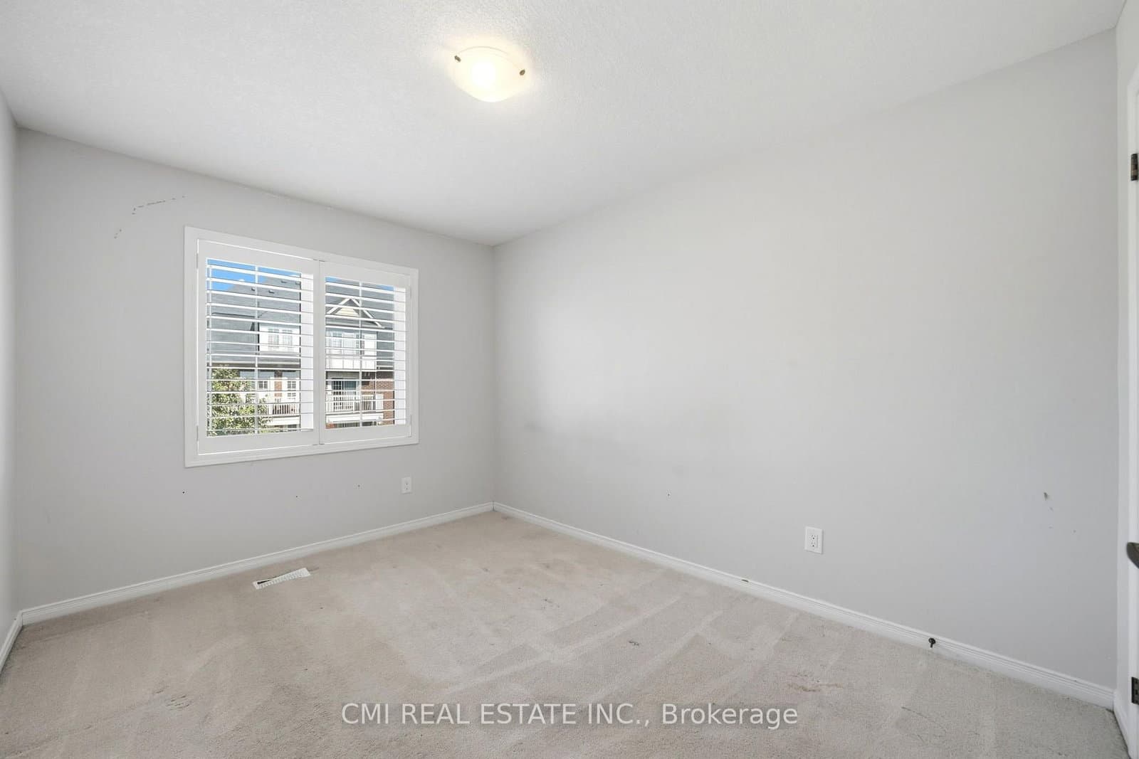 162 Golden Springs Drive thumbnail 20