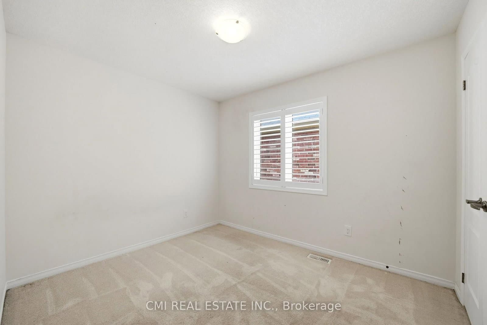 162 Golden Springs Drive thumbnail 23
