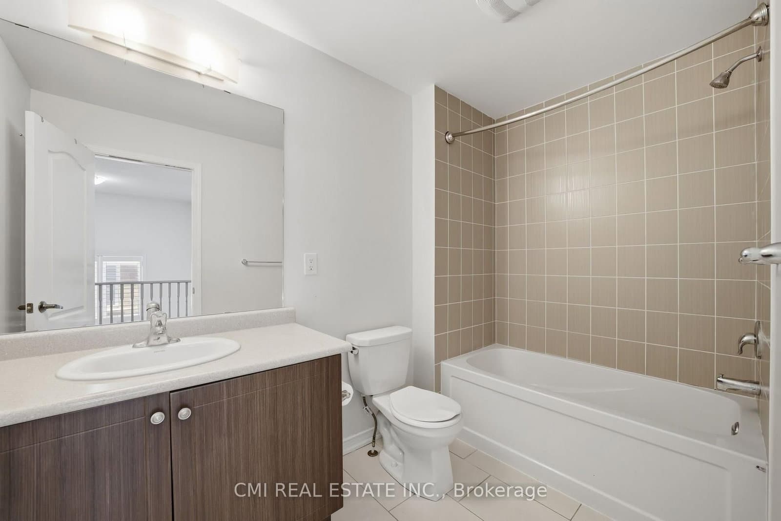 162 Golden Springs Drive thumbnail 33