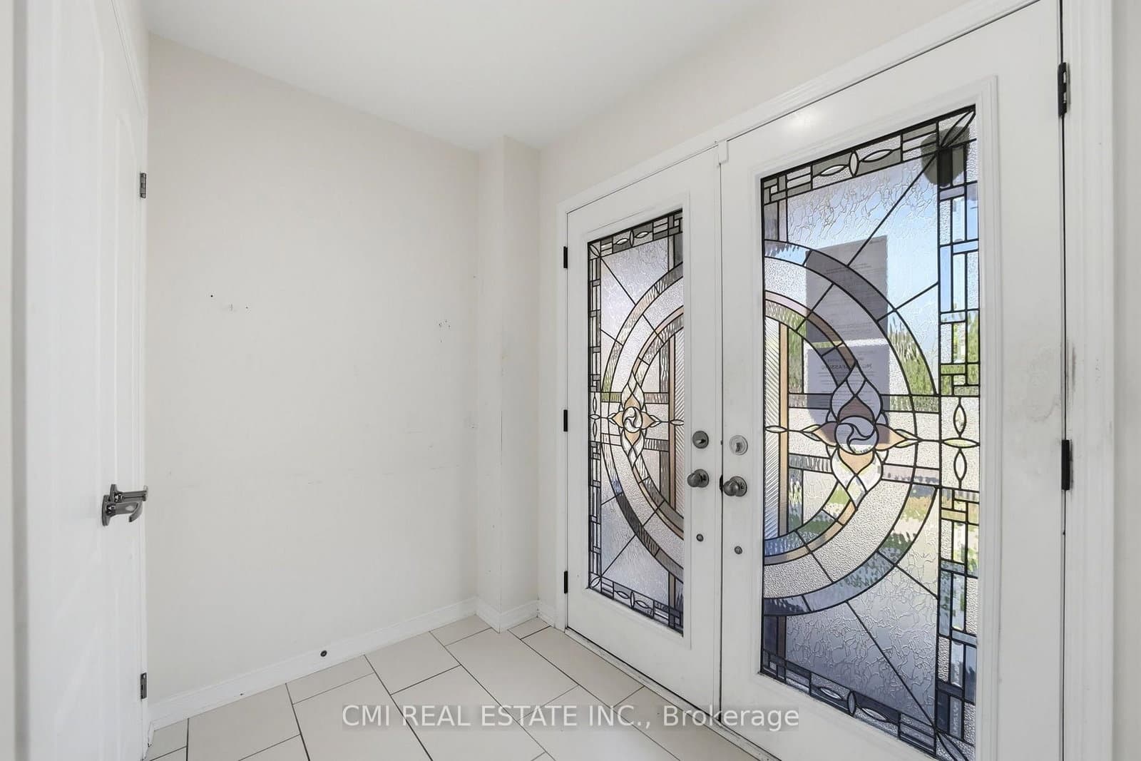 162 Golden Springs Drive thumbnail 4