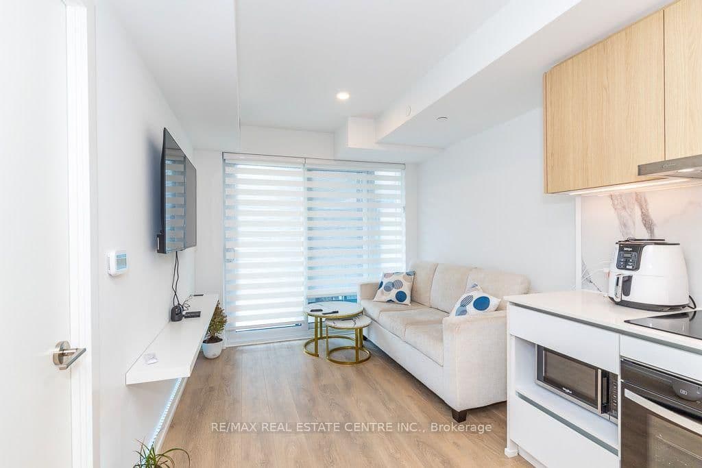 1100 Sheppard Avenue W, Unit 232 thumbnail 11