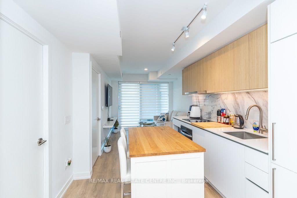 1100 Sheppard Avenue W, Unit 232 thumbnail 7