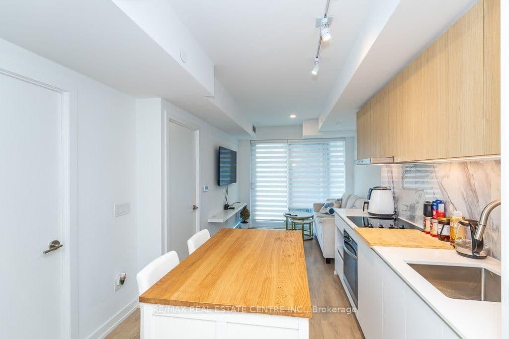 1100 Sheppard Avenue W, Unit 232 thumbnail 8