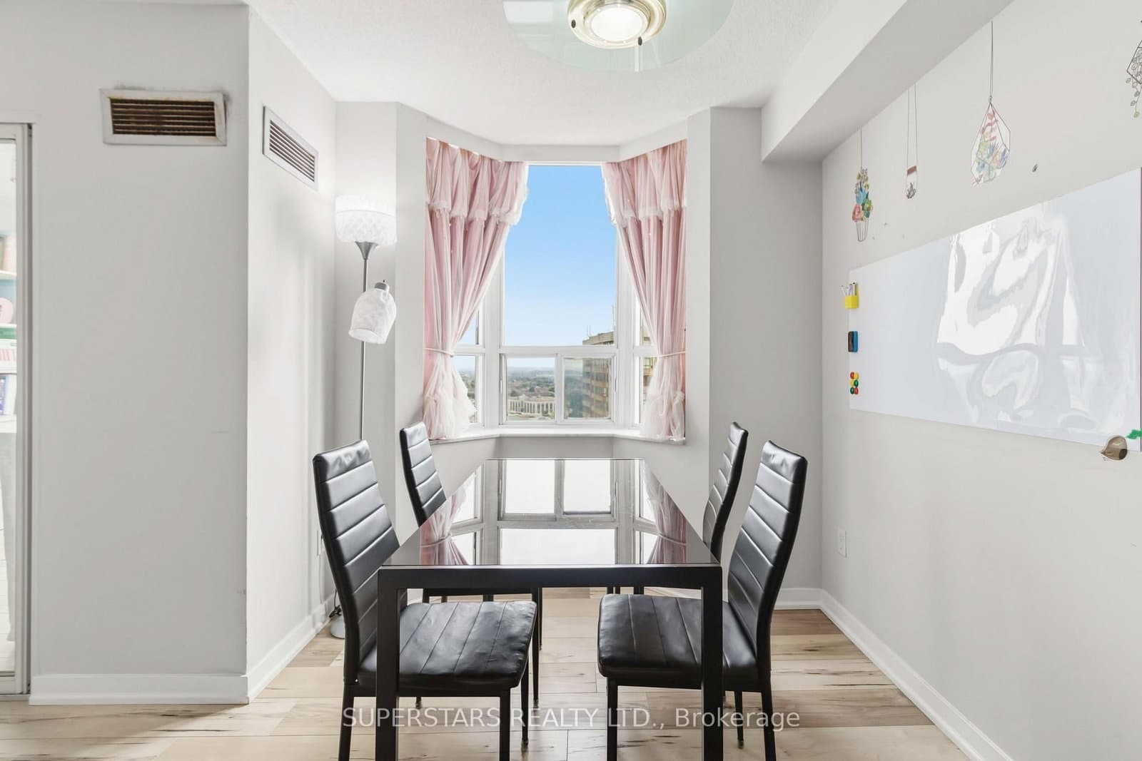 30 Malta Avenue, Unit 1702 thumbnail 15