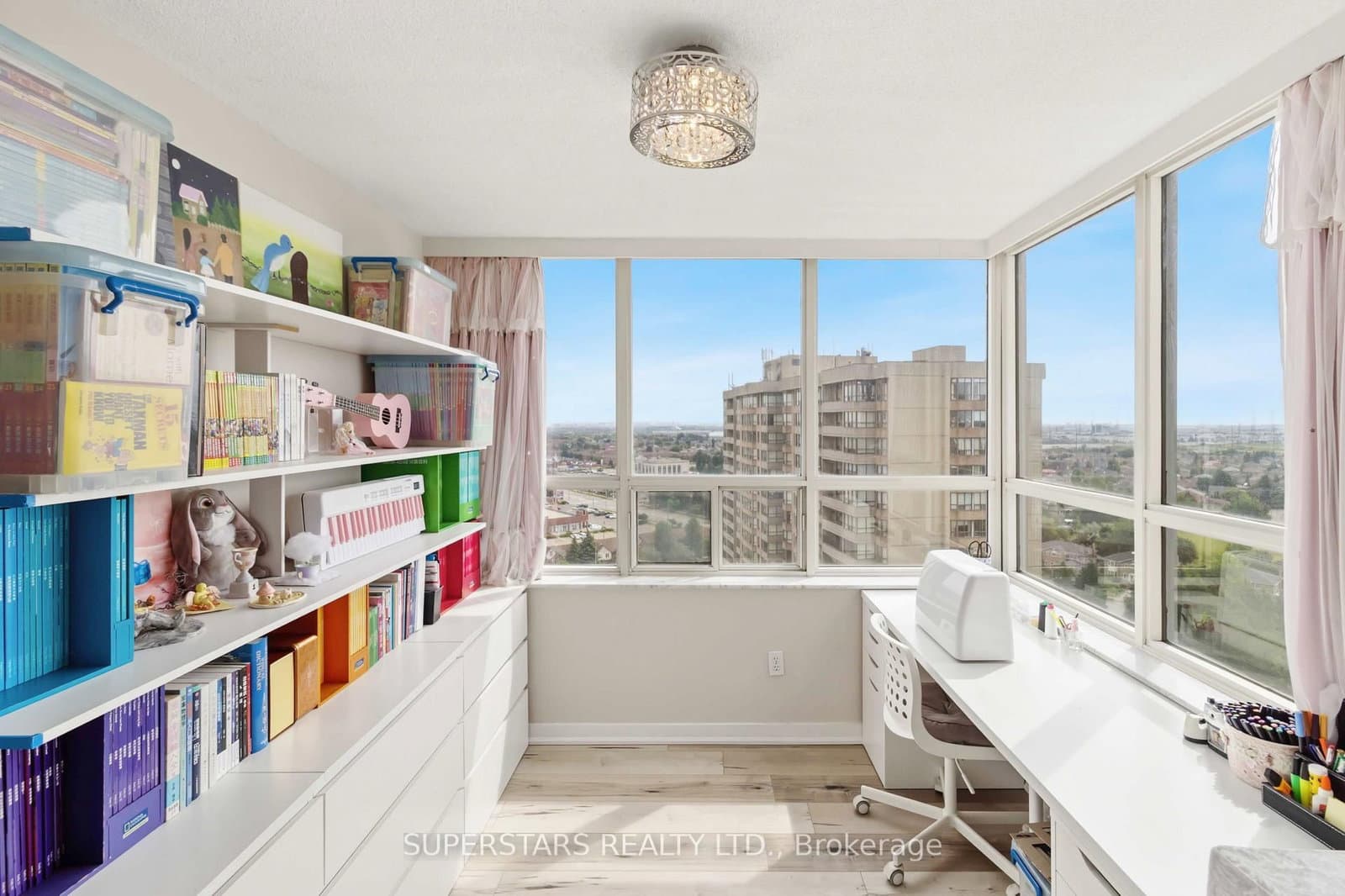 30 Malta Avenue, Unit 1702 thumbnail 19