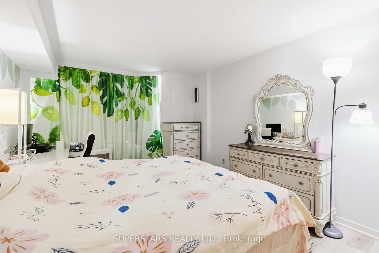30 Malta Avenue, Unit 1702 thumbnail 23