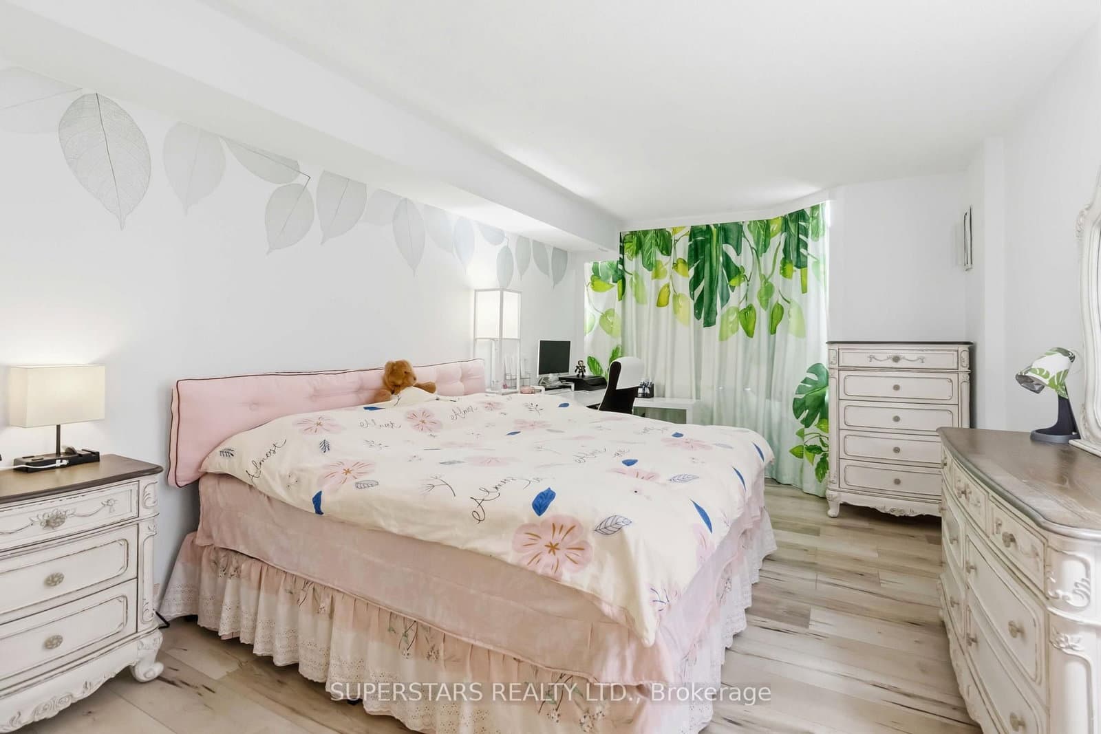 30 Malta Avenue, Unit 1702 thumbnail 25