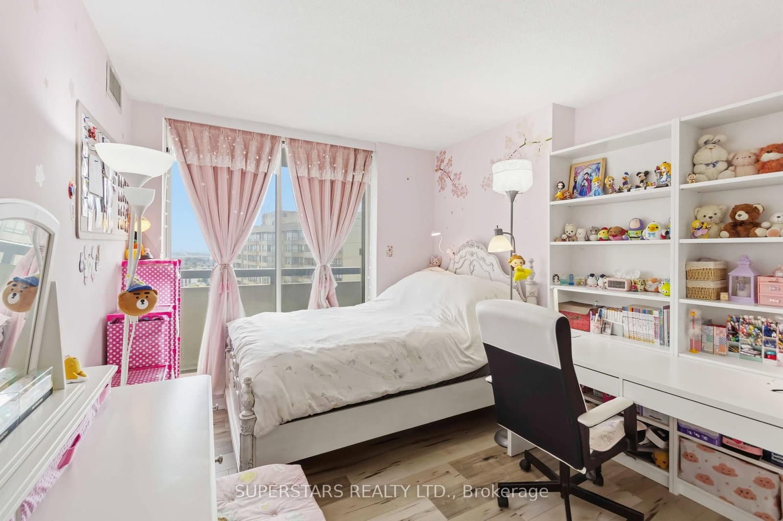 30 Malta Avenue, Unit 1702 thumbnail 29