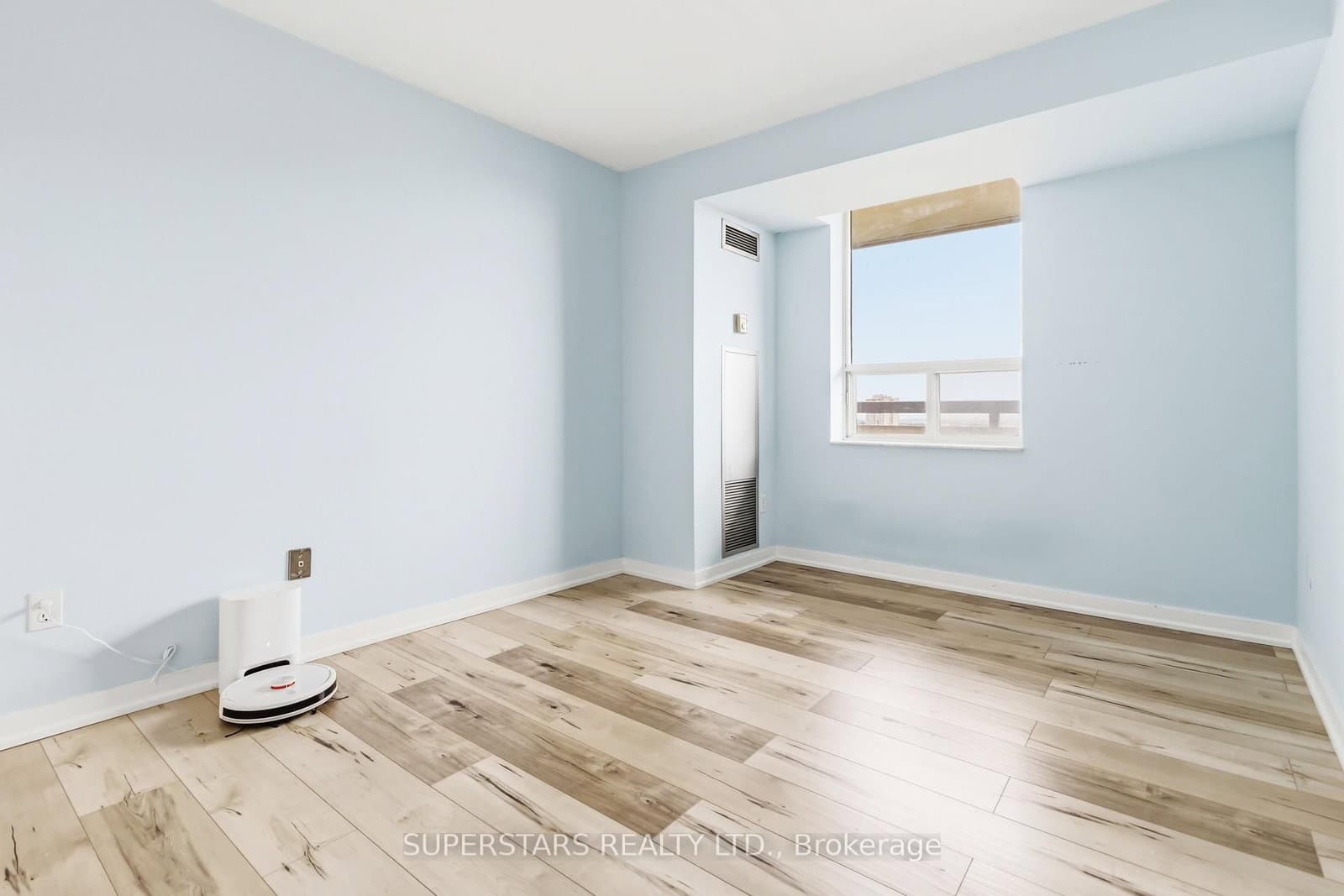 30 Malta Avenue, Unit 1702 thumbnail 33