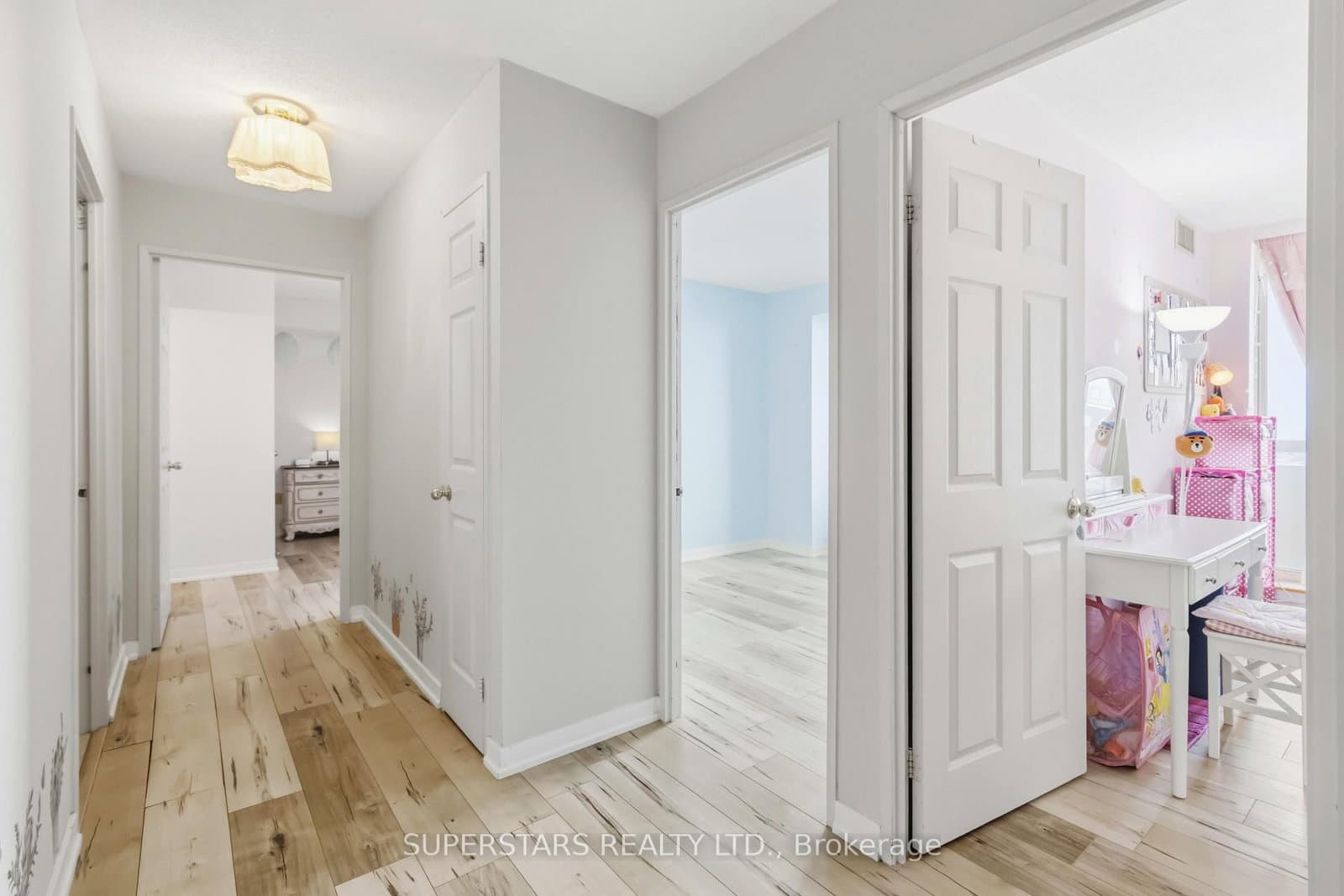 30 Malta Avenue, Unit 1702 thumbnail 34