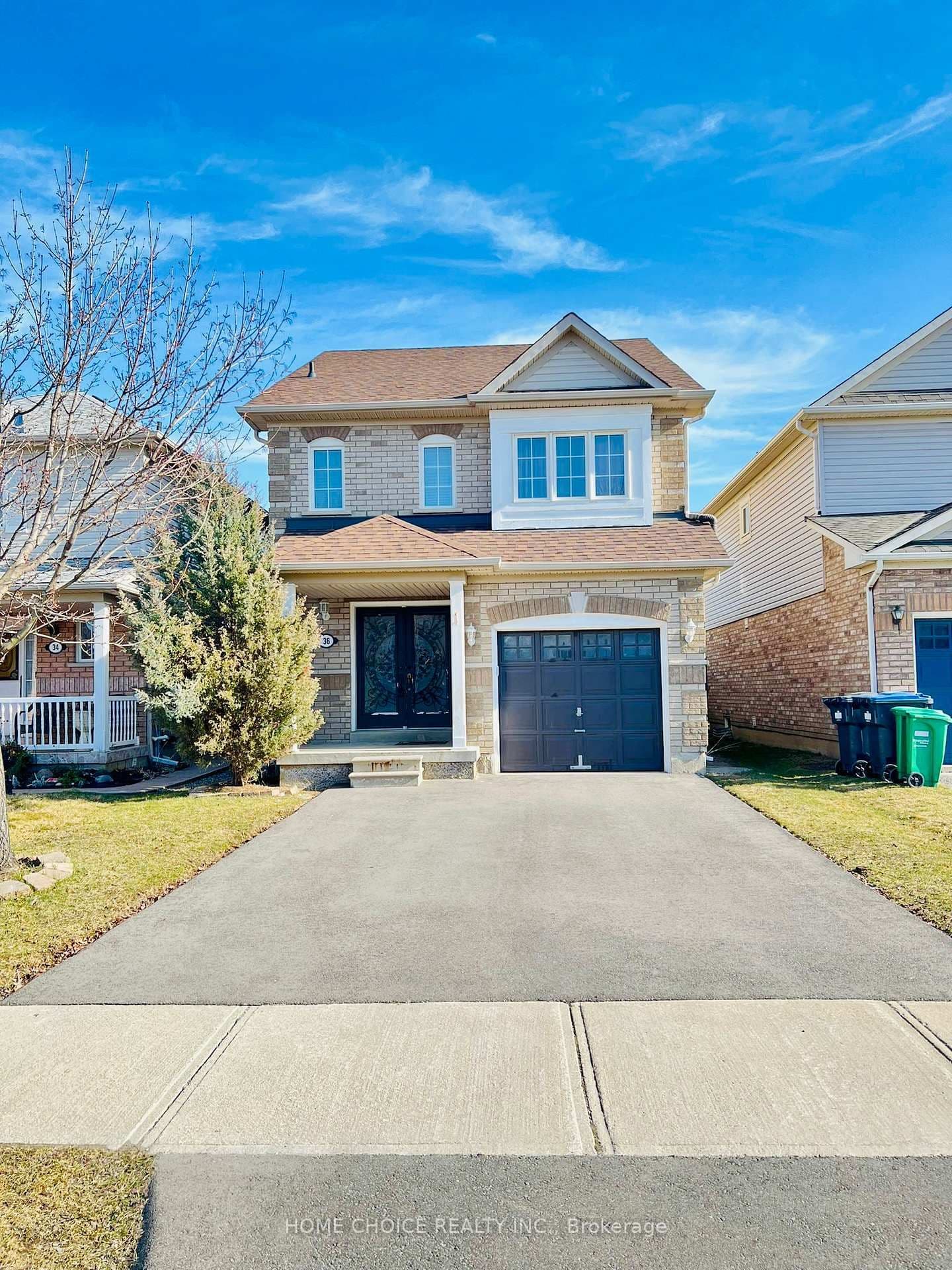 36 Earl Grey Crescent - Image 1