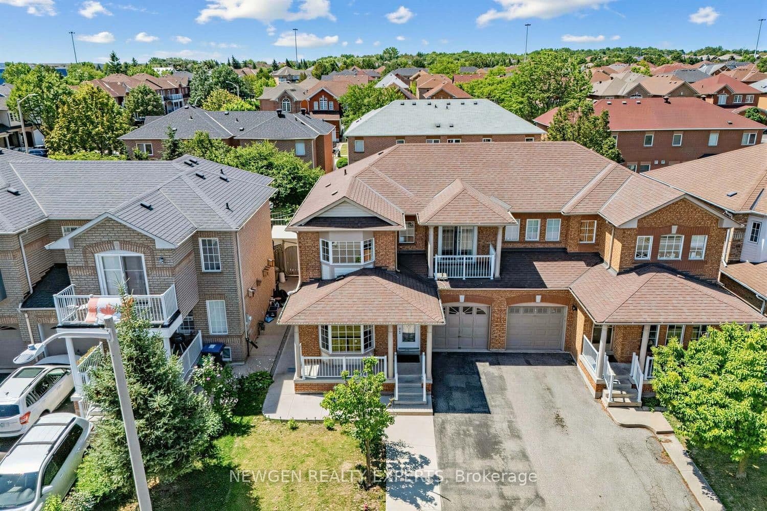 10 Checkerberry Crescent - Image 1