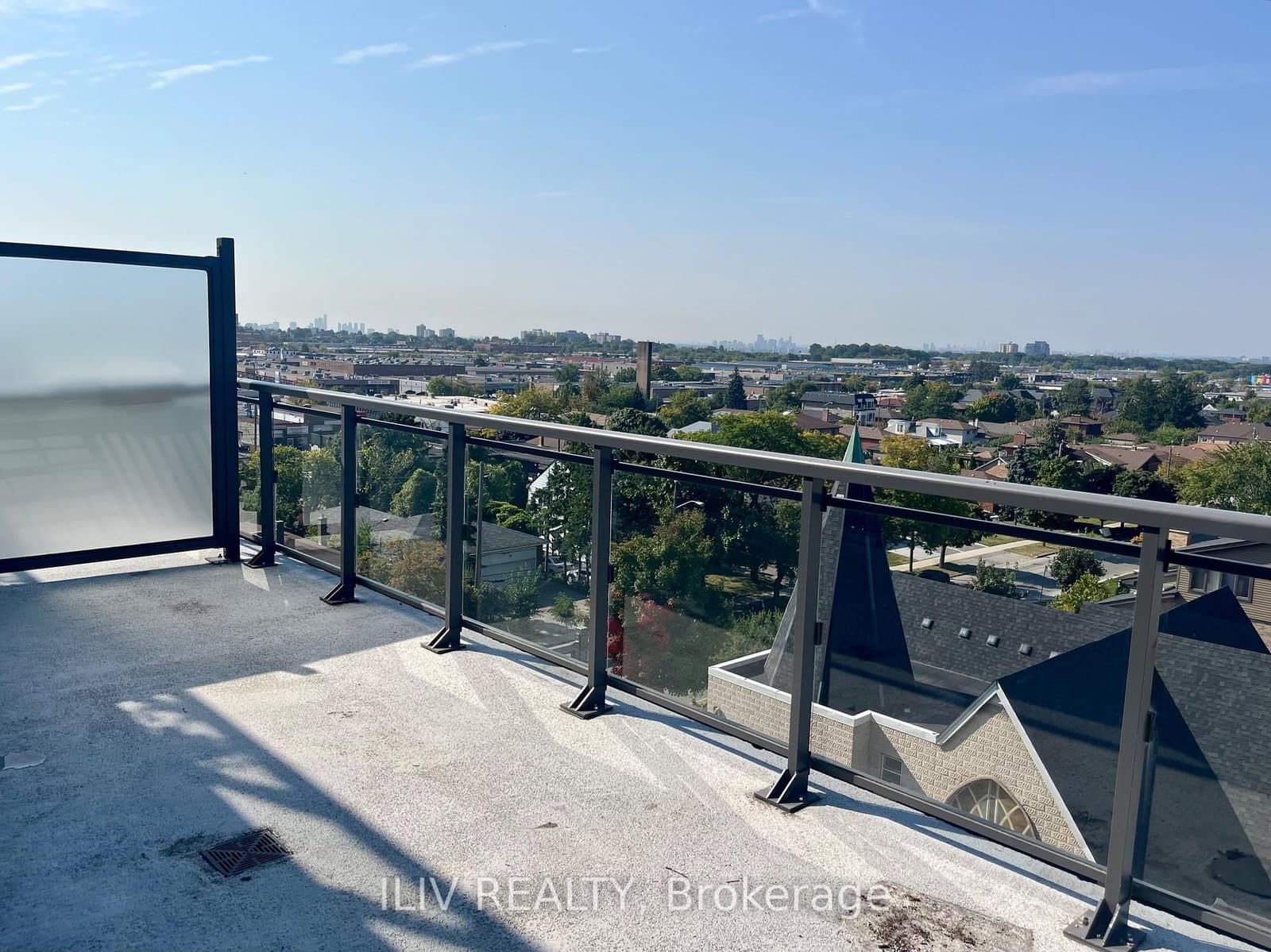 16 McAdam Avenue, Unit 605 thumbnail 13
