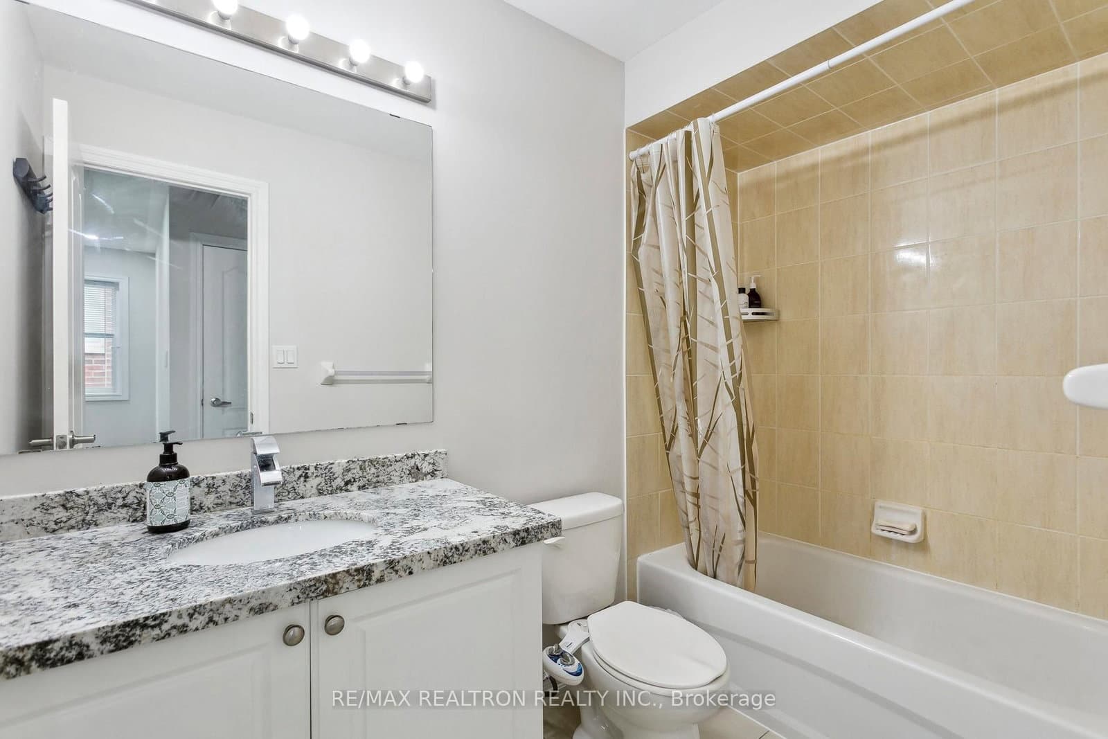 172 Agava Street, Unit Main thumbnail 32