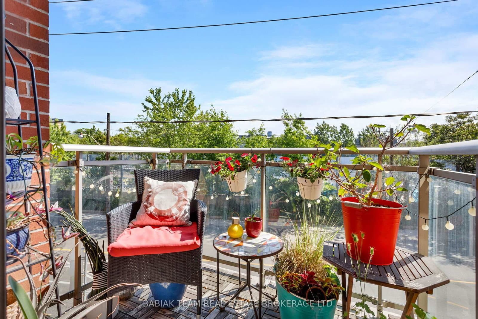 2495 Dundas Street West Street, Unit 307 thumbnail 27