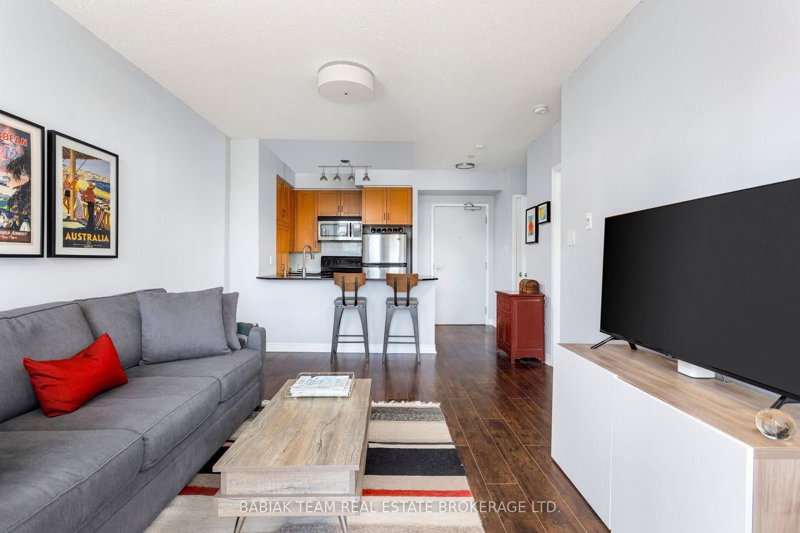 2495 Dundas Street West Street, Unit 307 thumbnail 8