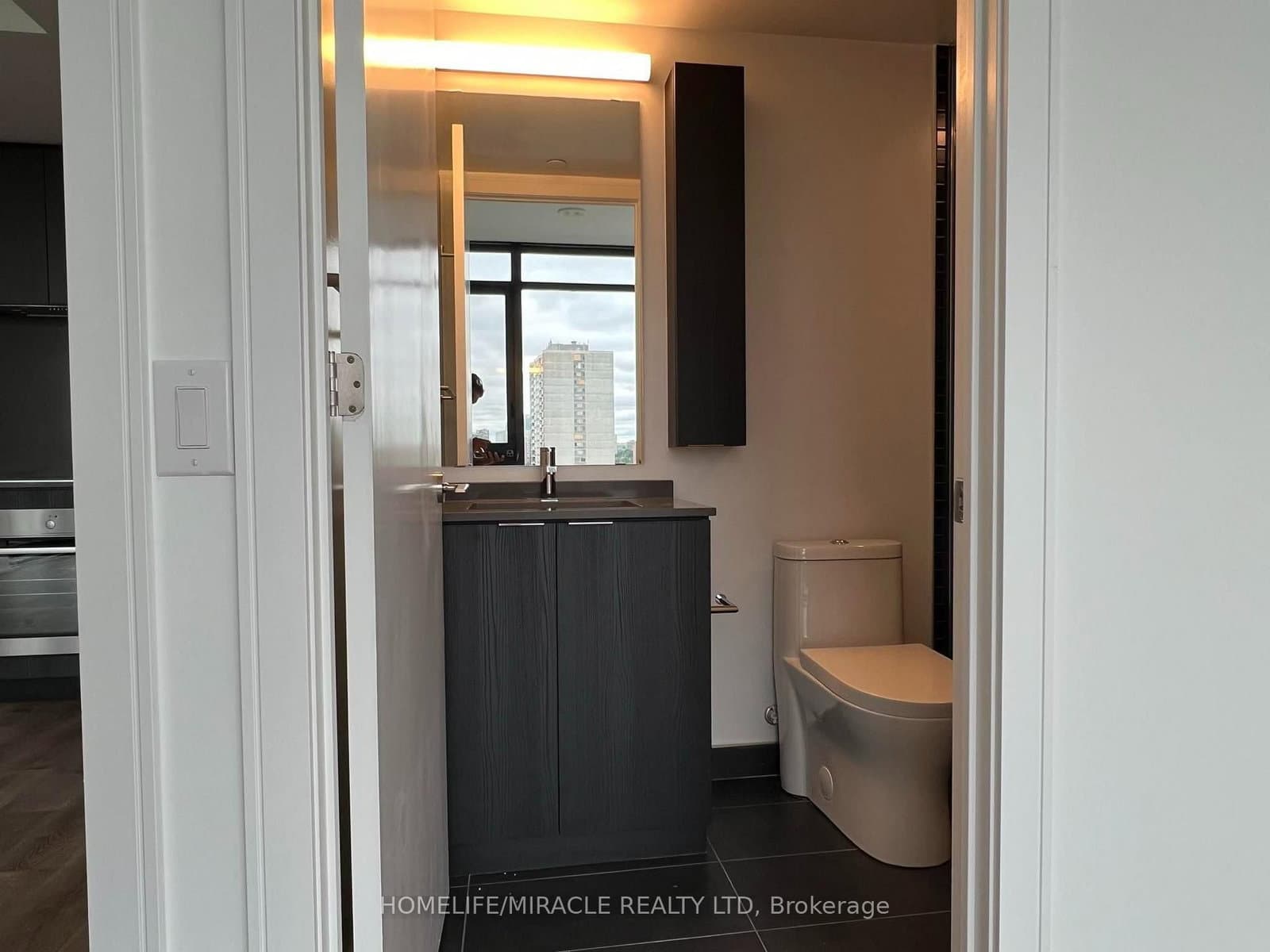 86 Dundas Street E, Unit 1603 thumbnail 19