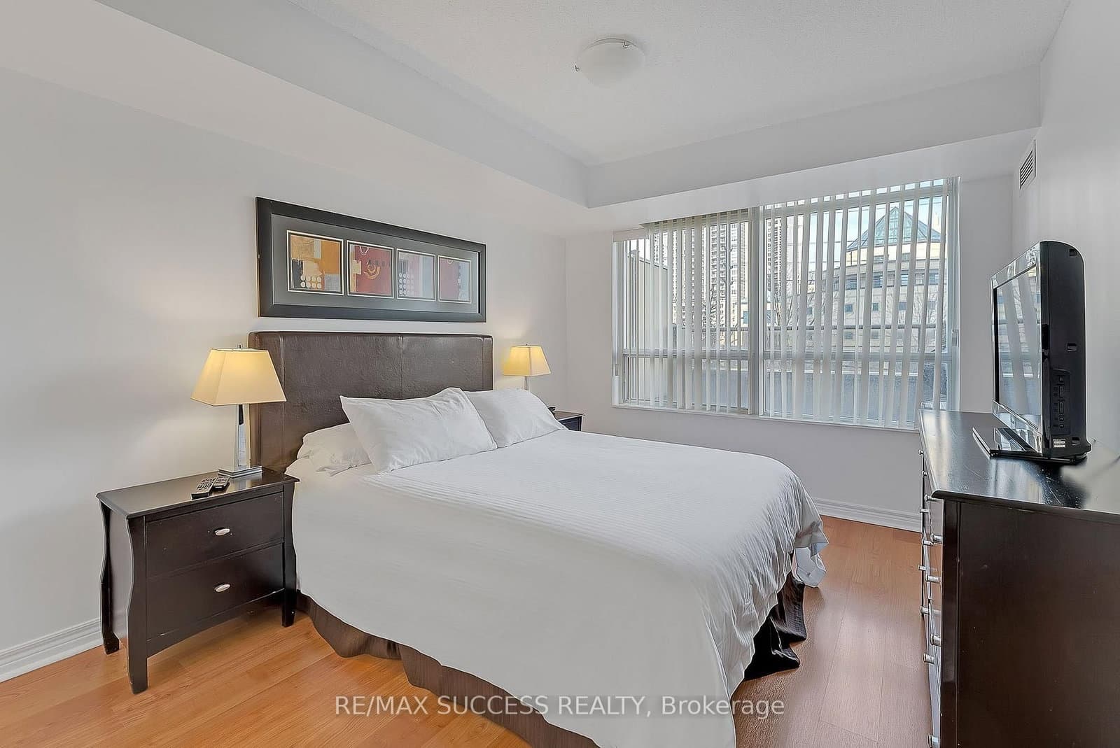 310 Burnhamthorpe Road W, Unit 203 thumbnail 10