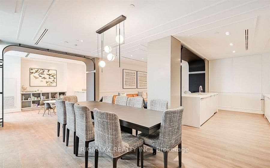 556 Marlee Avenue W, Unit 521 thumbnail 18