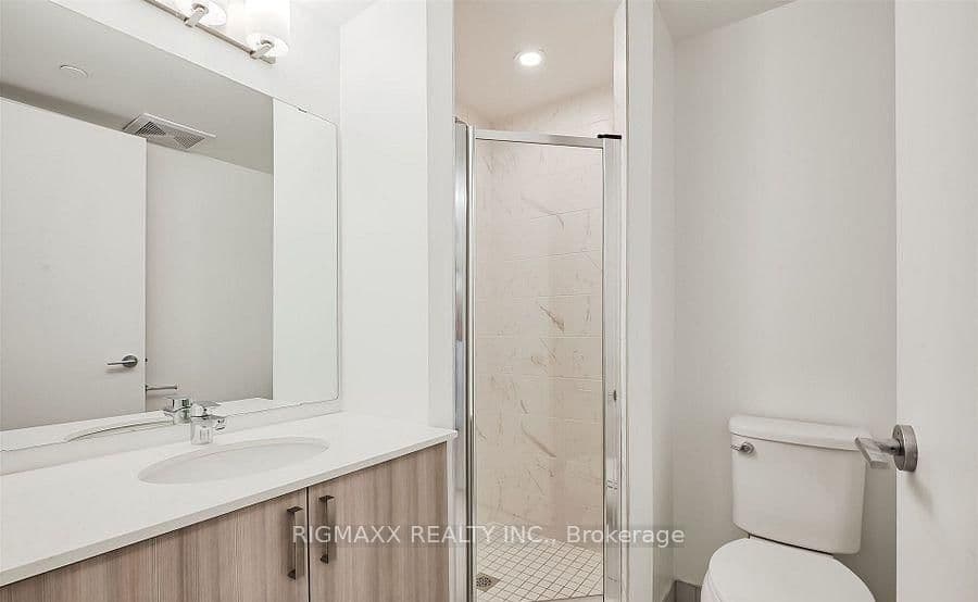 556 Marlee Avenue W, Unit 521 thumbnail 7
