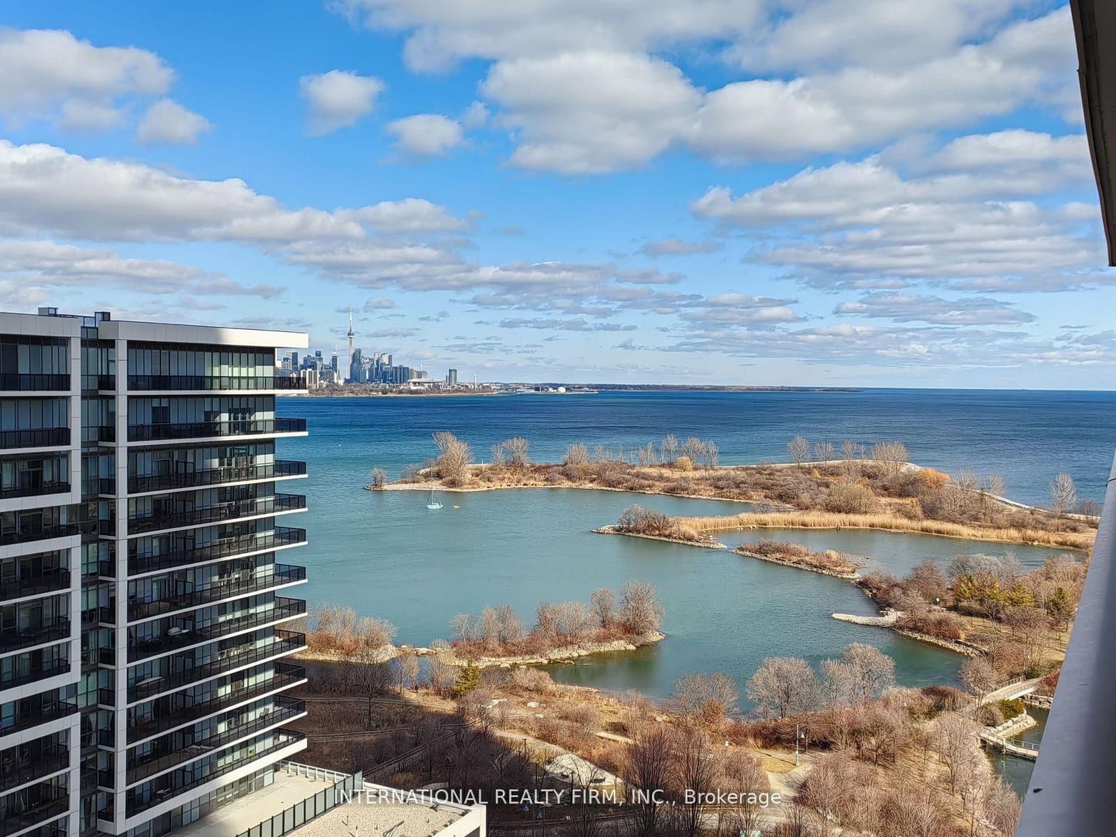 33 Shore Breeze Drive, Unit 1608 thumbnail 3