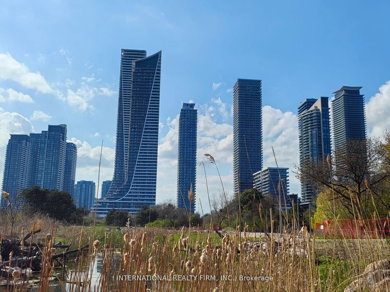 33 Shore Breeze Drive, Unit 1608 thumbnail 4