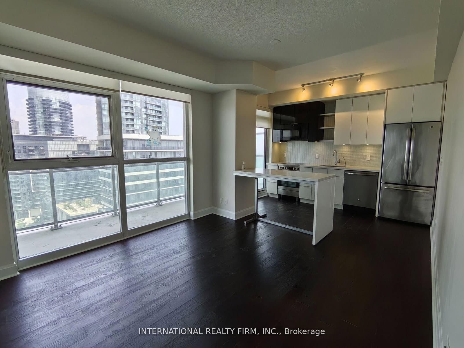 33 Shore Breeze Drive, Unit 1608 thumbnail 7