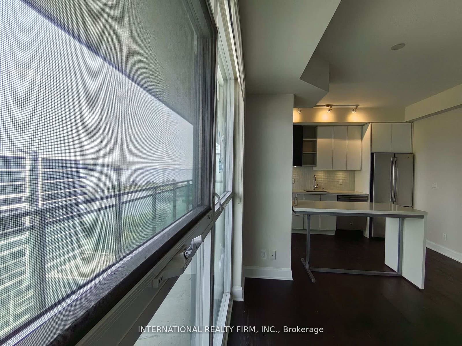 33 Shore Breeze Drive, Unit 1608 thumbnail 9
