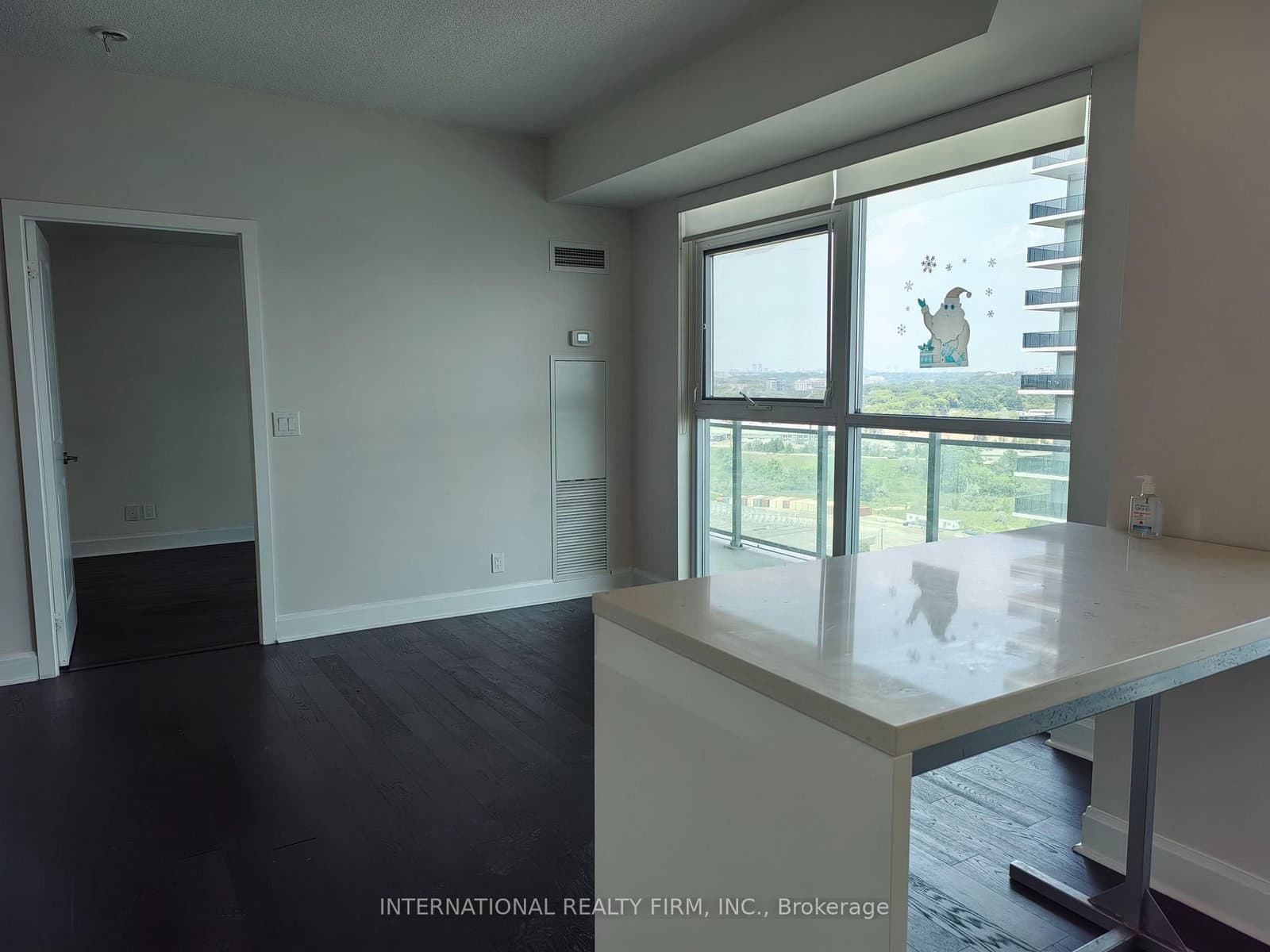 33 Shore Breeze Drive, Unit 1608 thumbnail 4