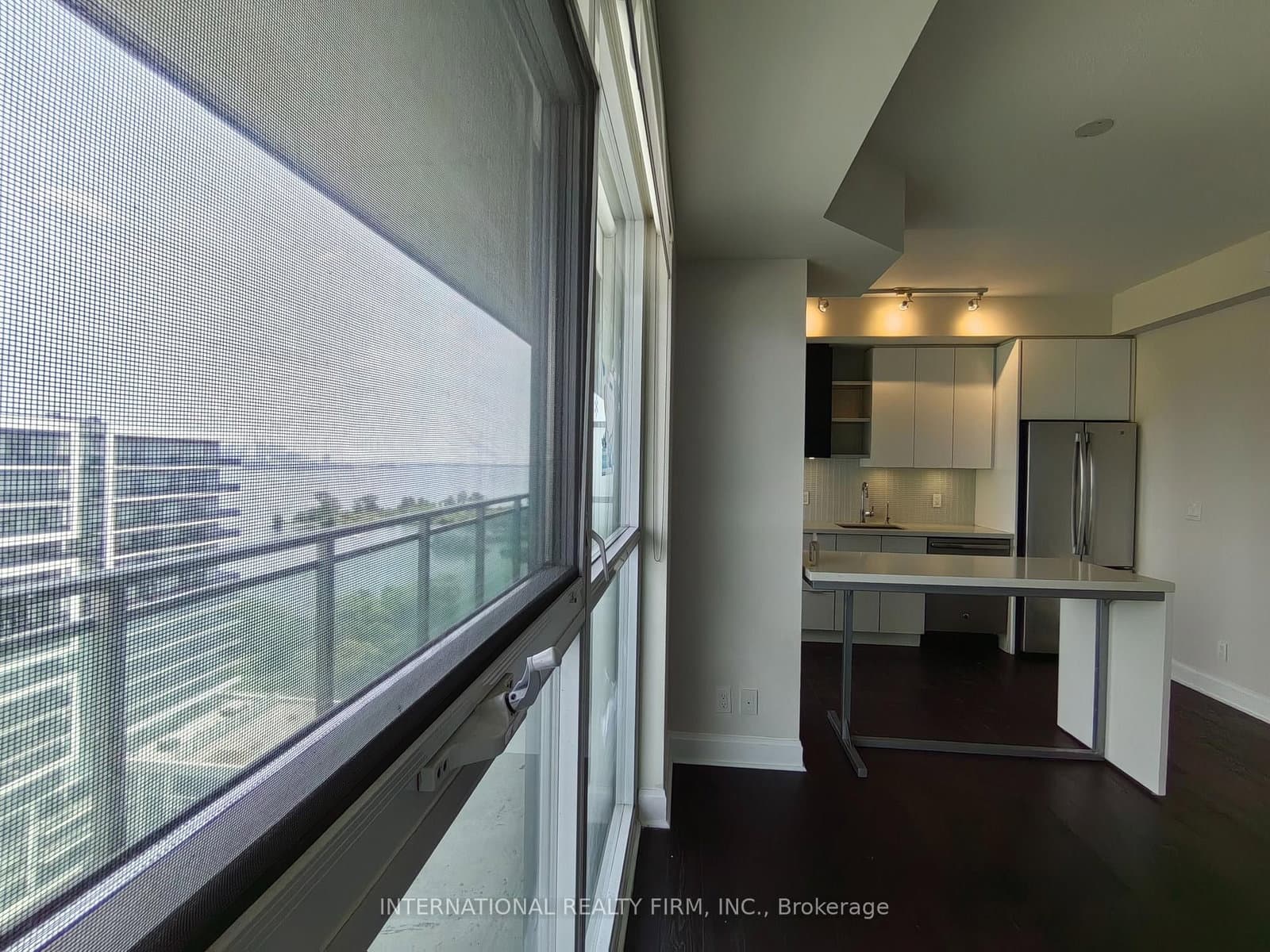 33 Shore Breeze Drive, Unit 1608 thumbnail 5