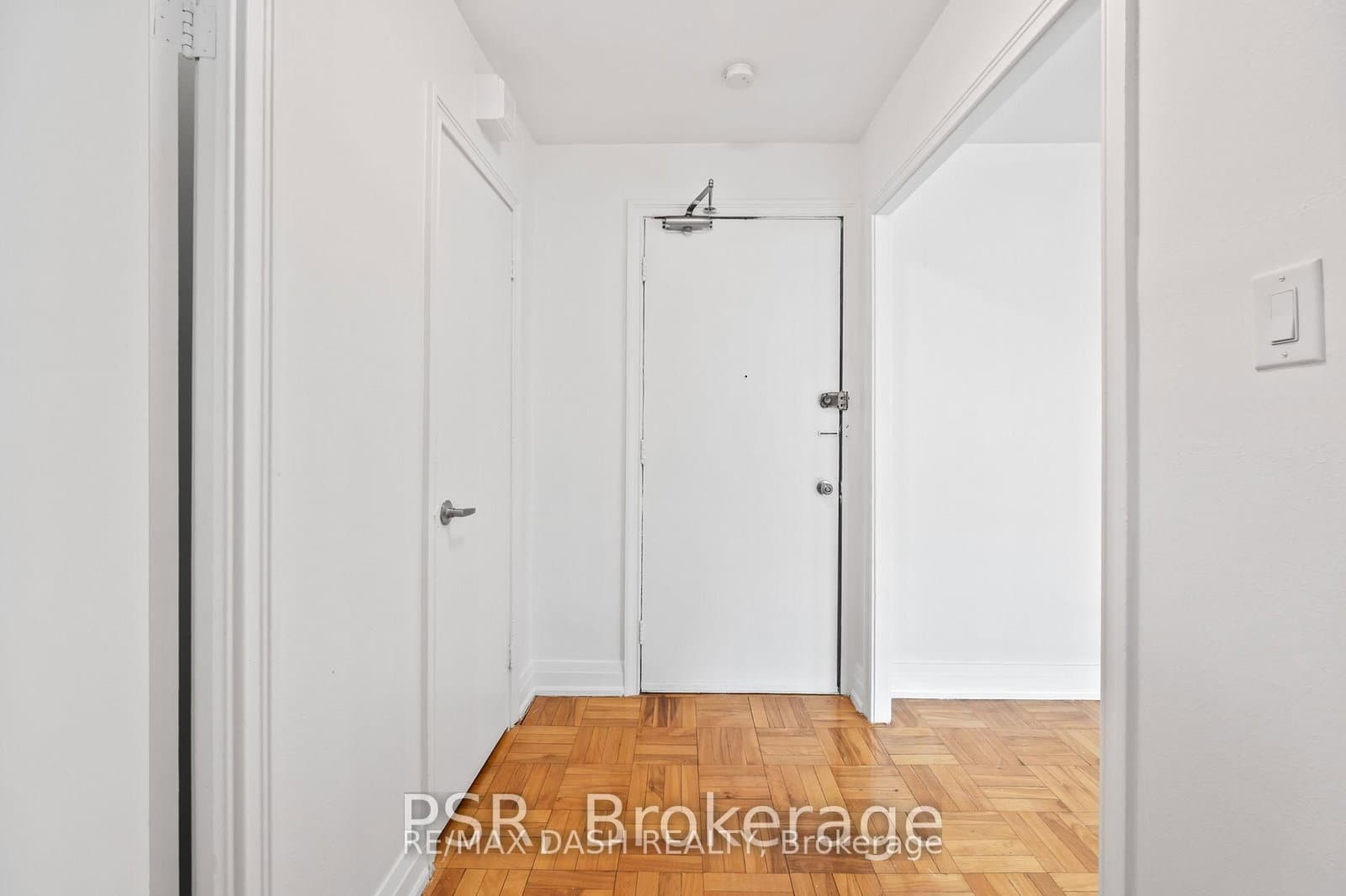 69 Old Mill Terrace, Unit 18 thumbnail 5