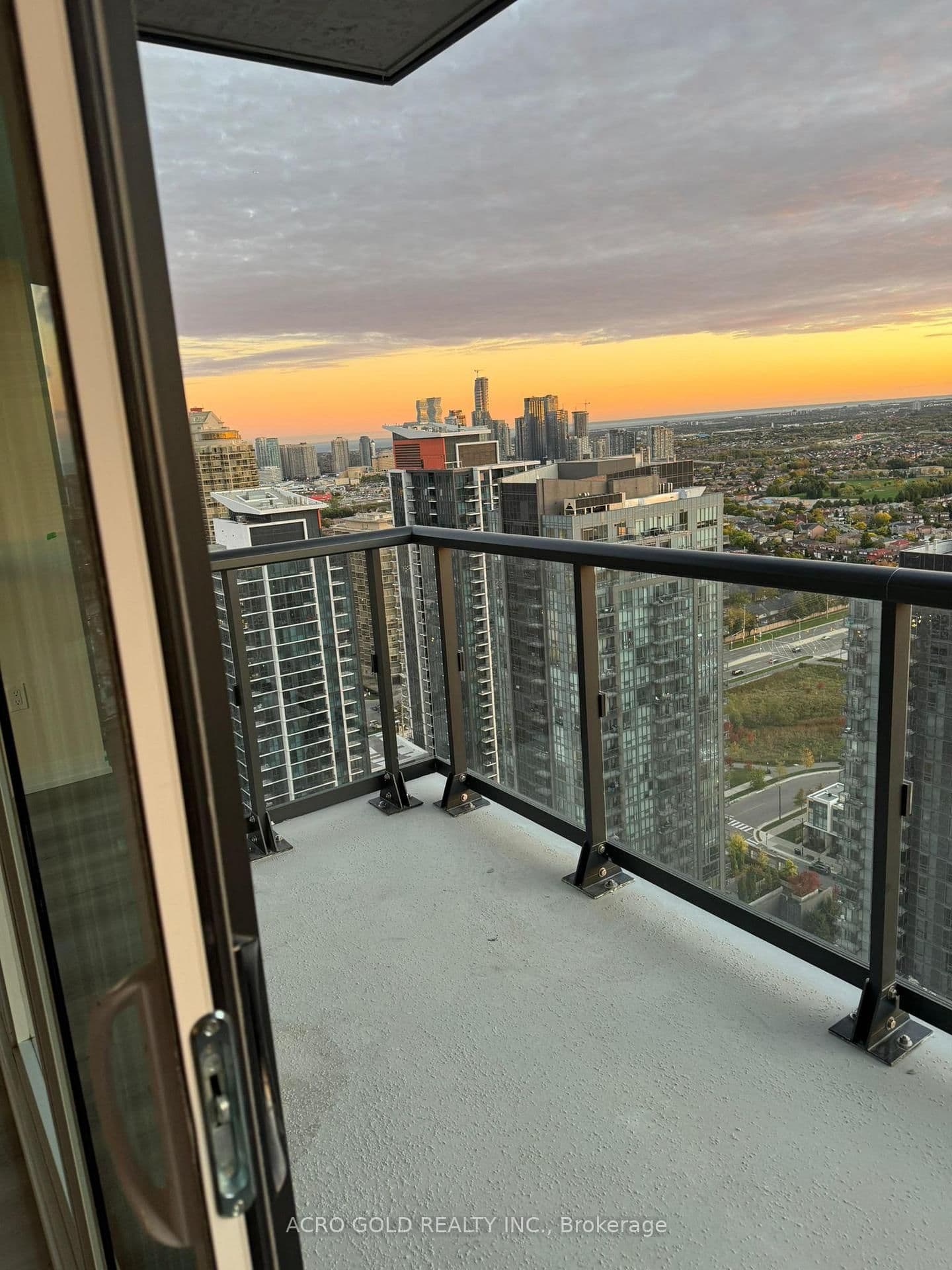 15 Watergarden Drive, Unit 3004 thumbnail 29
