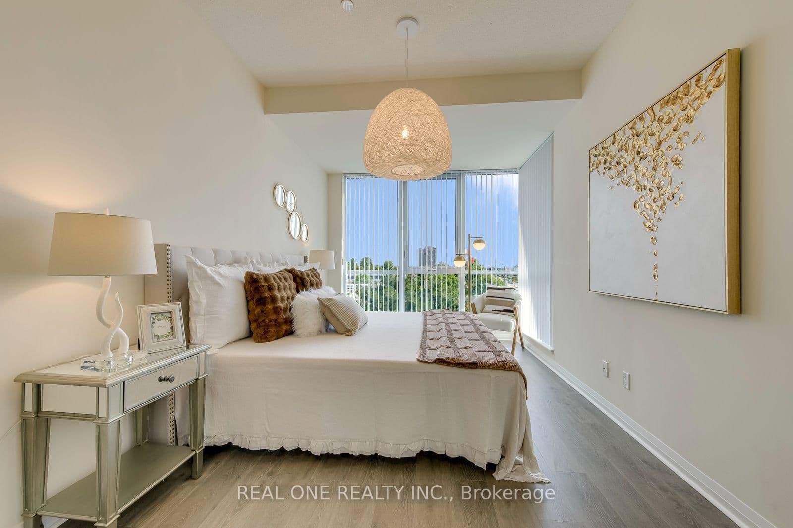 55 Eglinton Avenue W, Unit 407 thumbnail 26