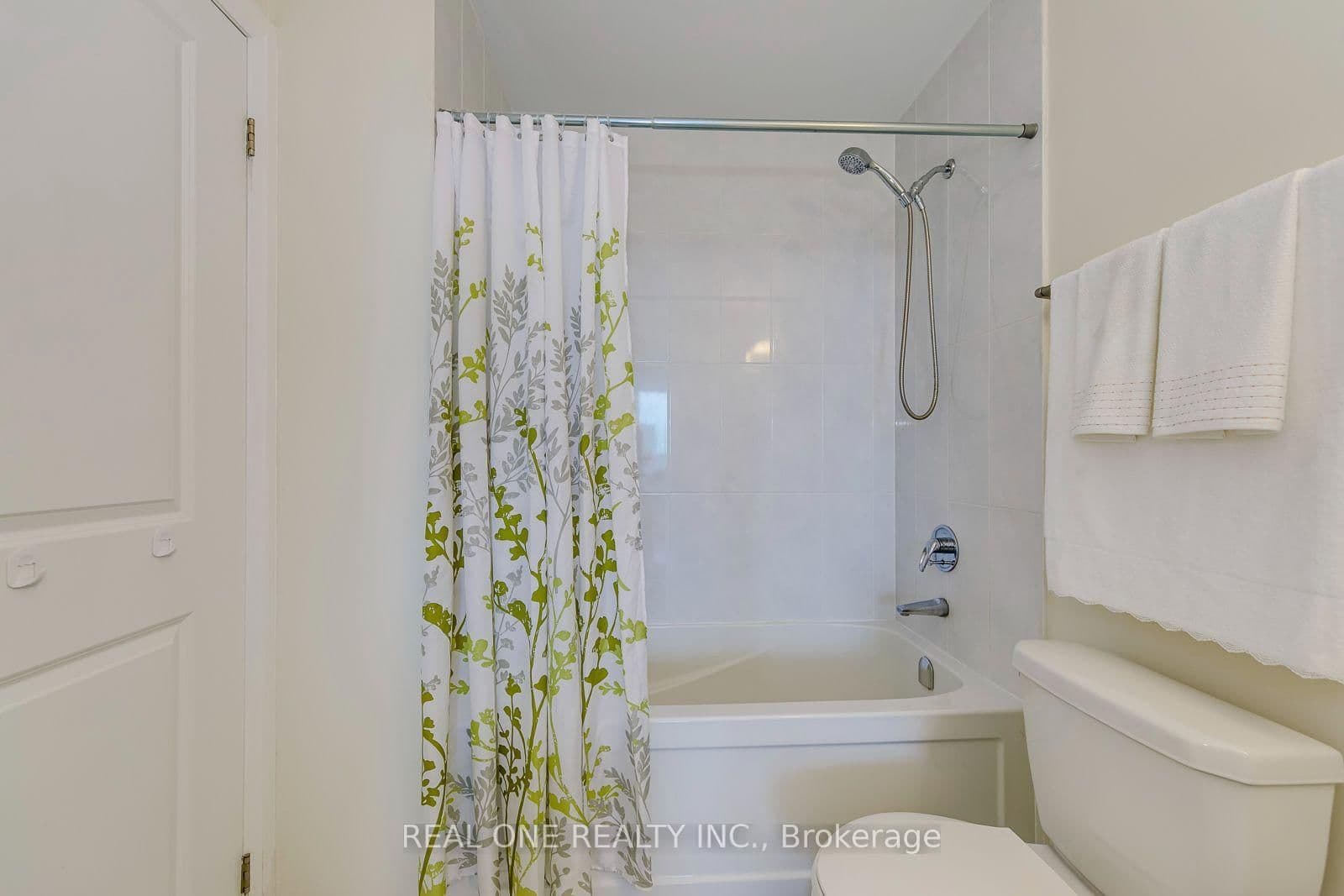 55 Eglinton Avenue W, Unit 407 thumbnail 30