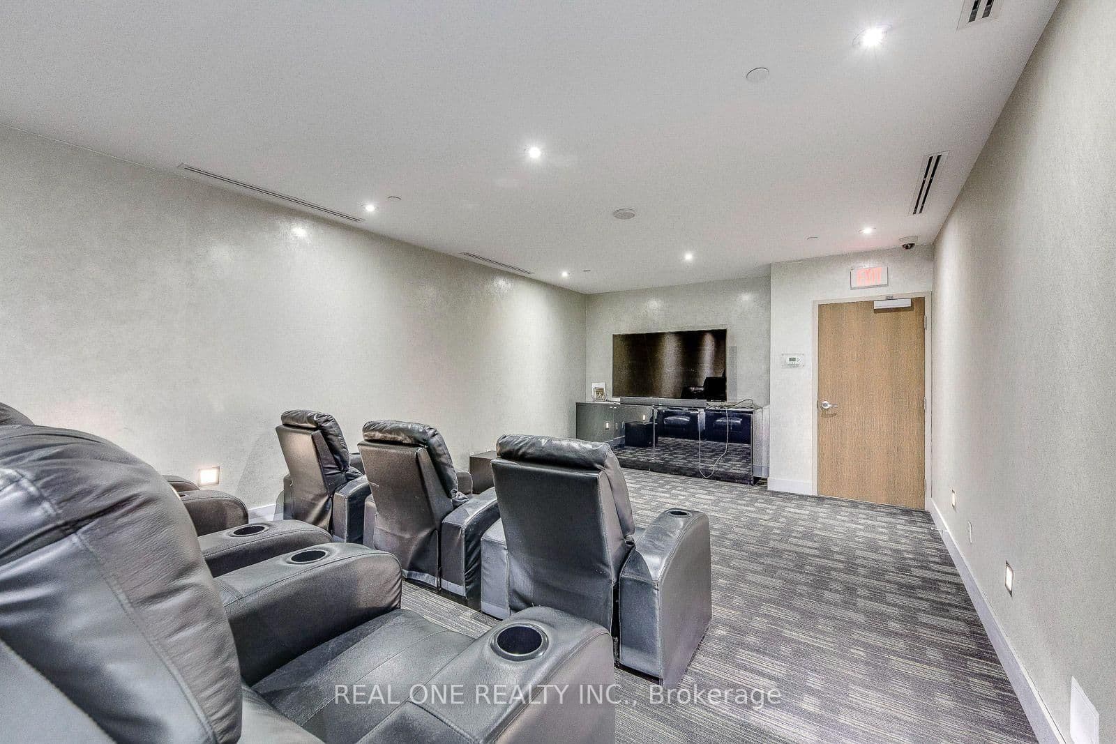 55 Eglinton Avenue W, Unit 407 thumbnail 33