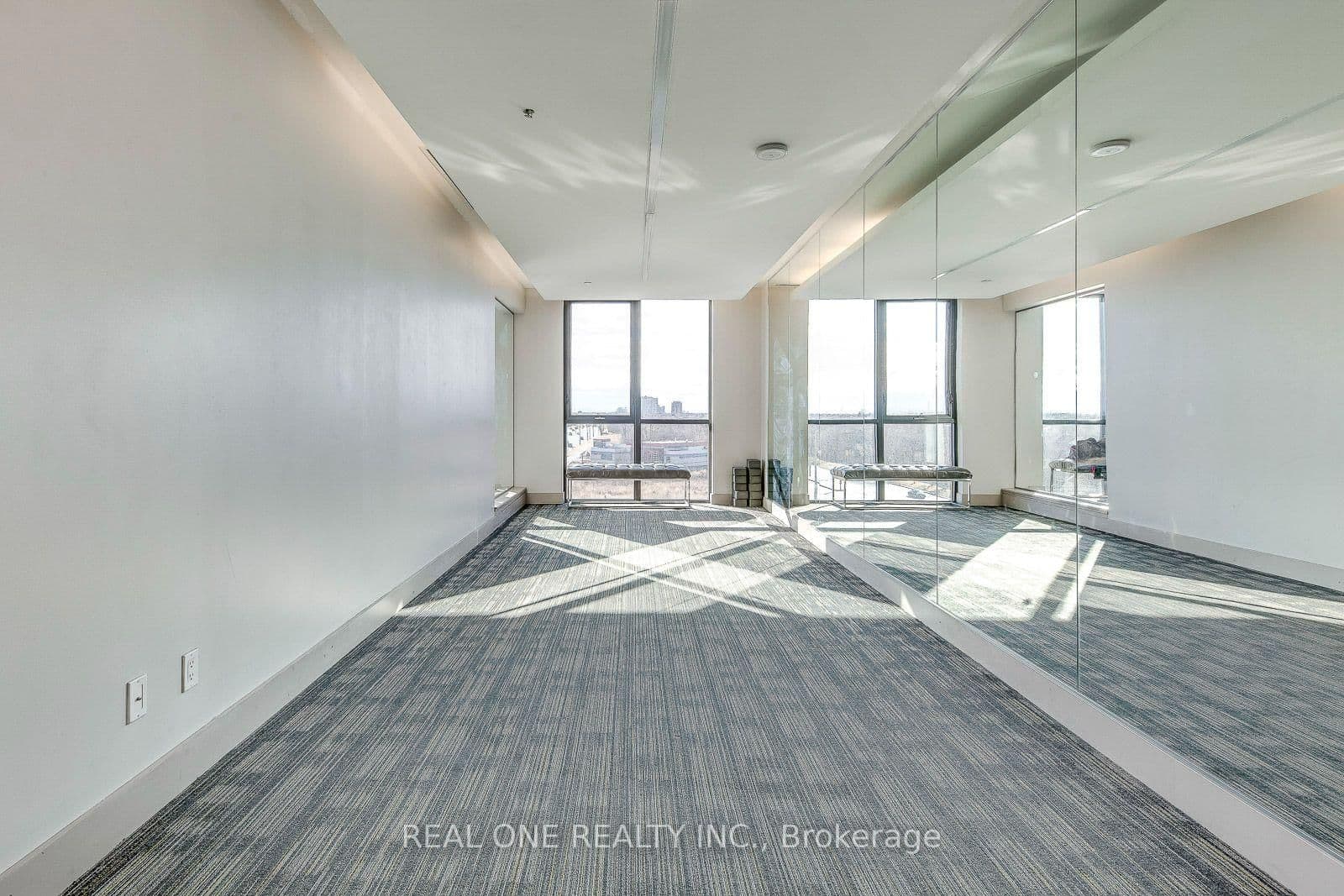 55 Eglinton Avenue W, Unit 407 thumbnail 42