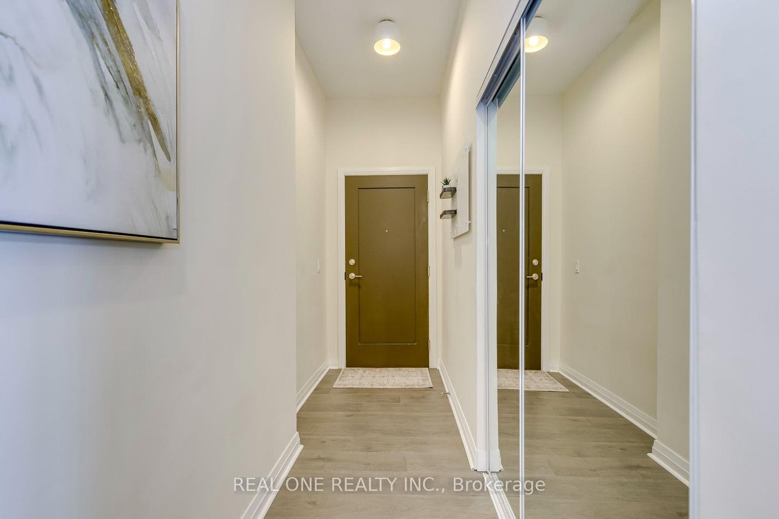 55 Eglinton Avenue W, Unit 407 thumbnail 7