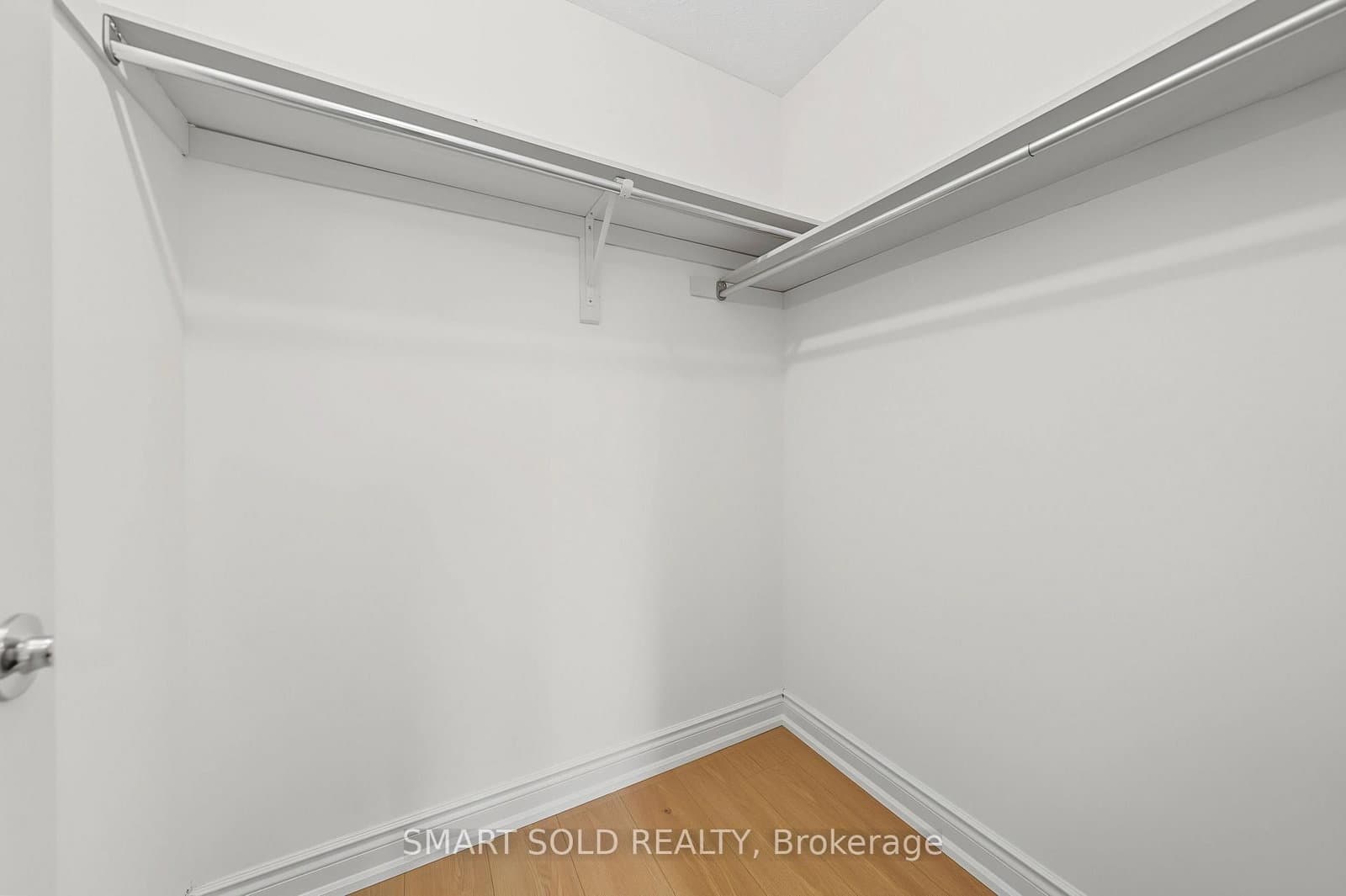 906 Delgado Drive thumbnail 29