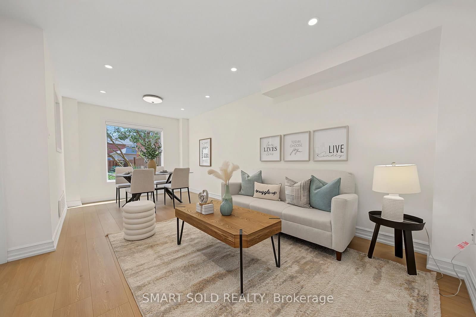 906 Delgado Drive thumbnail 9