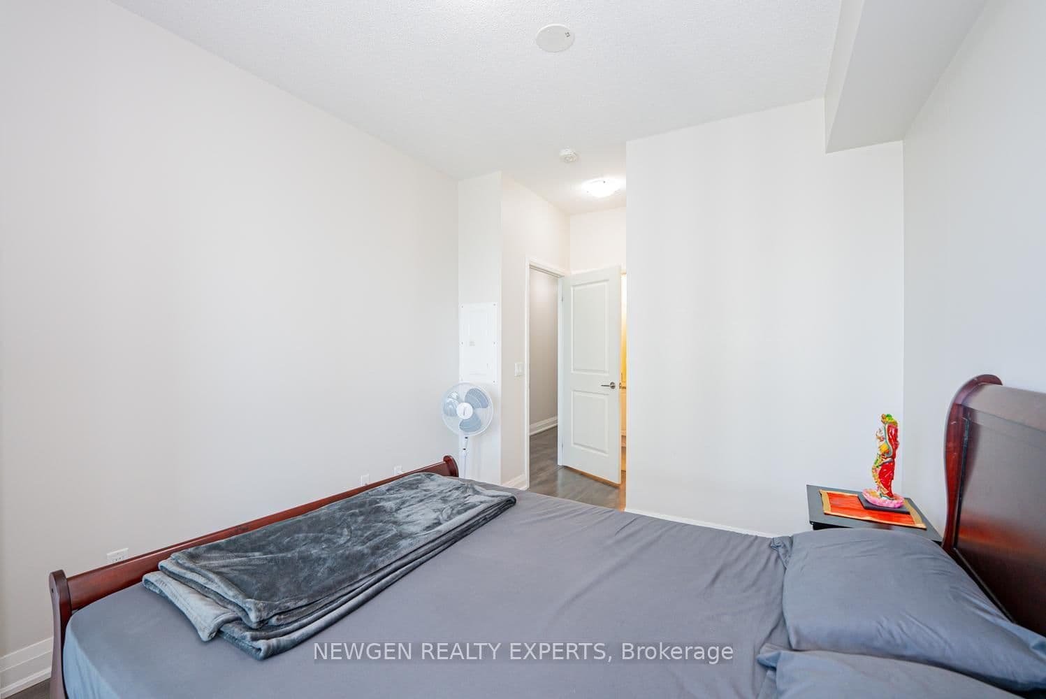 65 Yorkland Boulevard, Unit 808 thumbnail 25