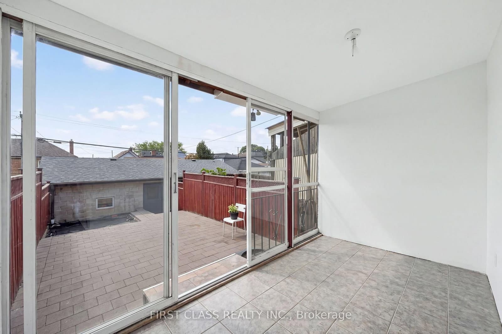 150 Caledonia Road thumbnail 22