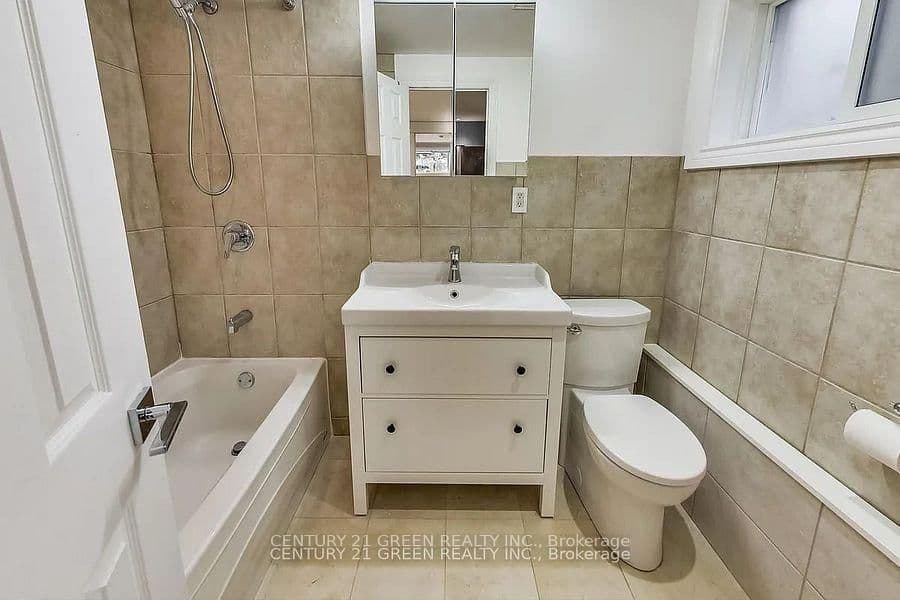 28 Jellicoe Avenue, Unit Lower thumbnail 7