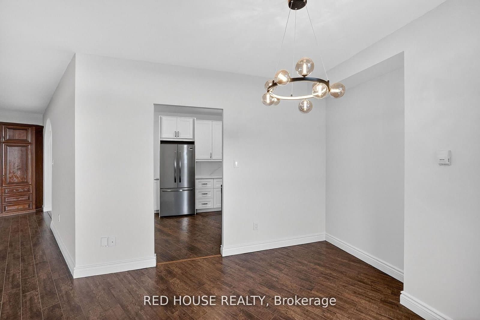 5250 Lakeshore Road, Unit 809 thumbnail 13