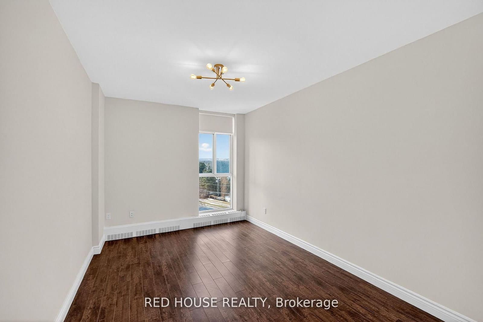 5250 Lakeshore Road, Unit 809 thumbnail 16